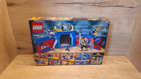 LEGO Super Heroes 76088 Thor kontra Hulk: starcie na arenie
