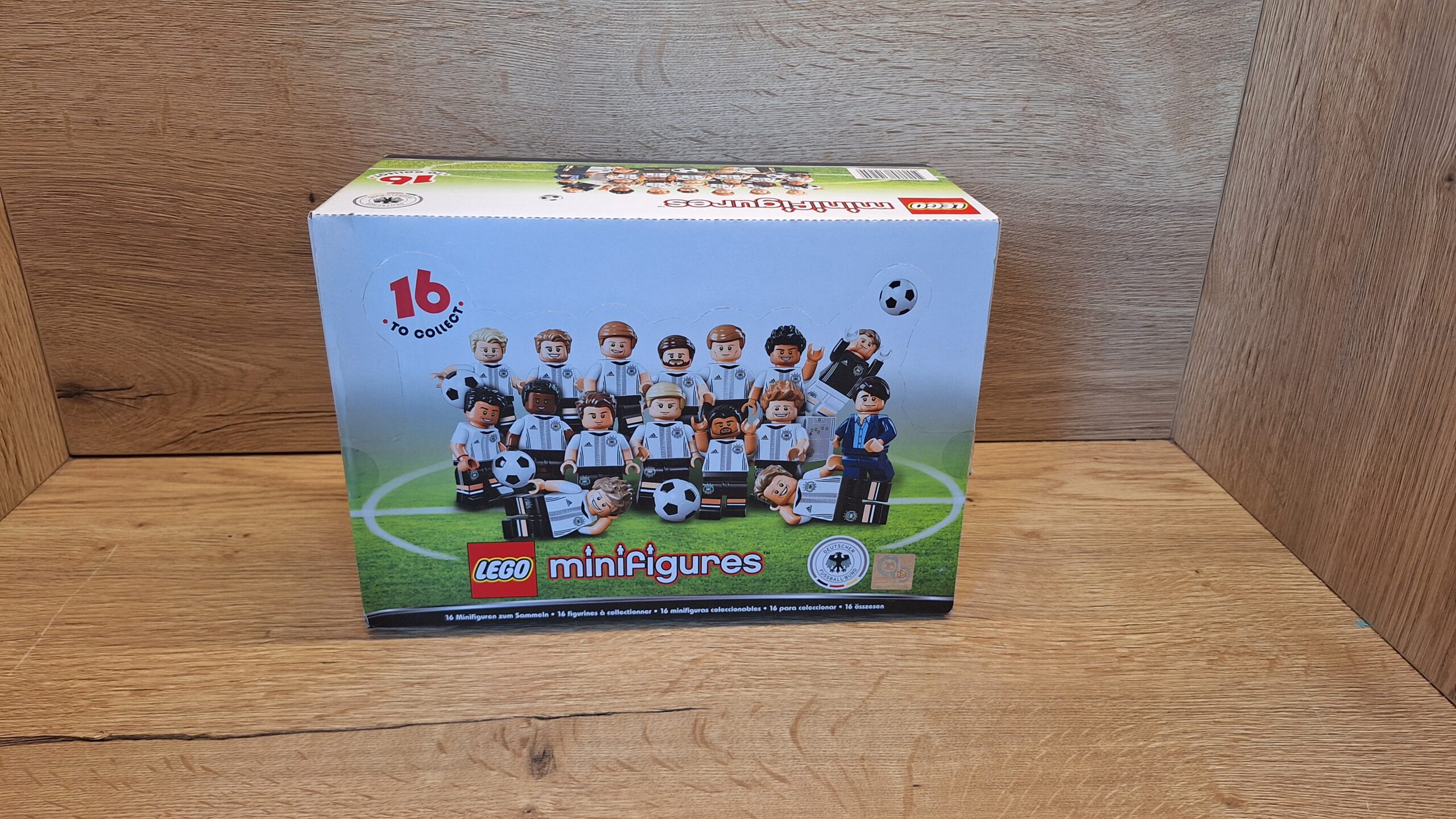 LEGO Collectible Minifigures 71014 DFB Series