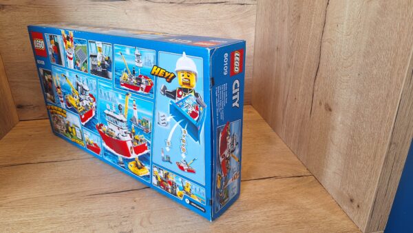 LEGO City 60109 Łódź Strażacka