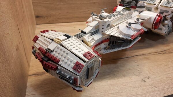 LEGO 10019 Star Wars - Rebel Blockade Runner