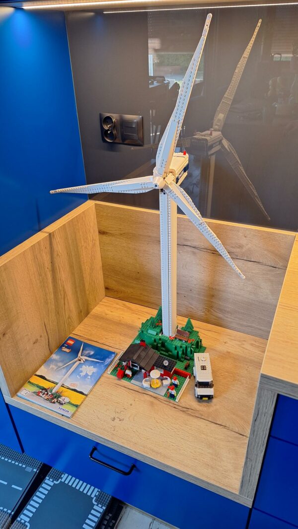 LEGO Creator Expert 4999 - Vestas Turbina Wiatrowa