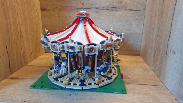 LEGO Creator Expert 10196 - Grand Carousel
