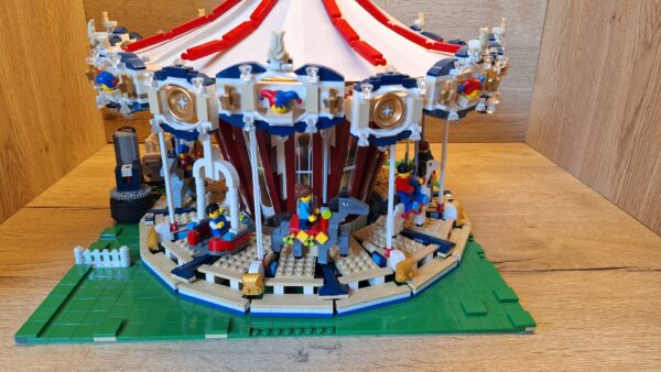 LEGO Creator Expert 10196 - Grand Carousel